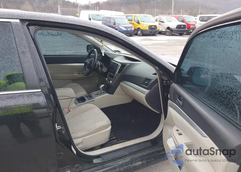 2011 Subaru Legacy 2.5I Premium из США, поврежденный, VIN 4S3BMBG60B3257048